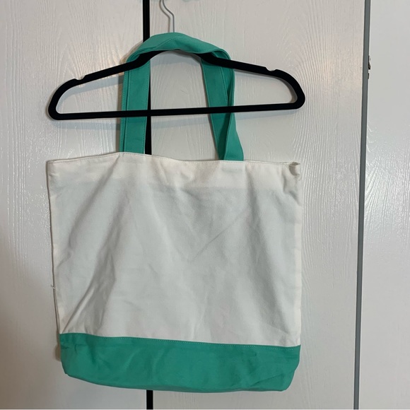 NWT. Disney Aloha Sunny Day Duffy & Friends bag, sea foam green accents … - Picture 6 of 11